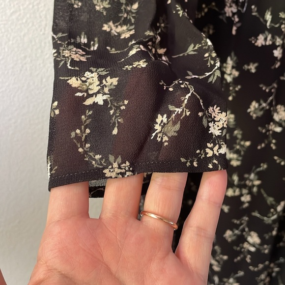 REFORMATION Wrenn Cutout Ruched
Floral-Print Georgette Midi Dress - Picture 9 of 15